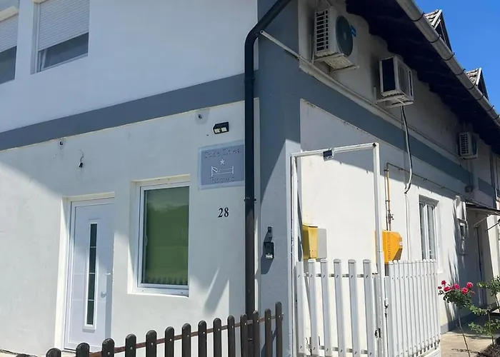 With Private Bathroom & Free Parking 