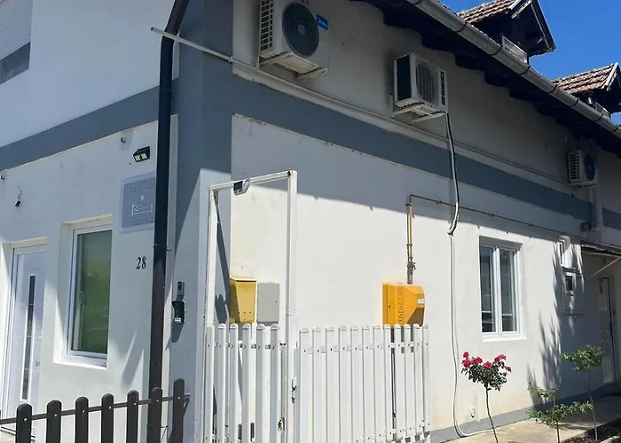 With Private Bathroom & Free Parking 