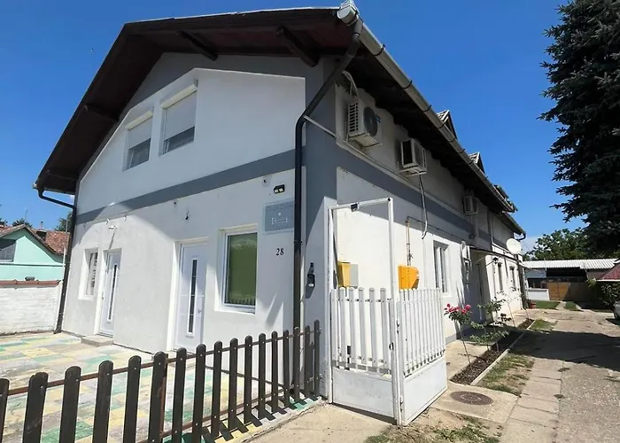 Δωμάτια σε οικογενειακή κατοικία With Private Bathroom & Free Parking 