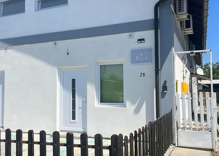 With Private Bathroom & Free Parking 