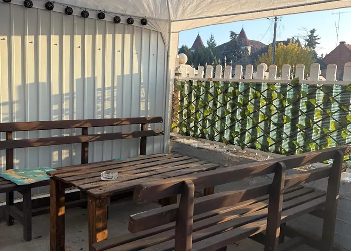 With Private Bathroom & Free Parking 