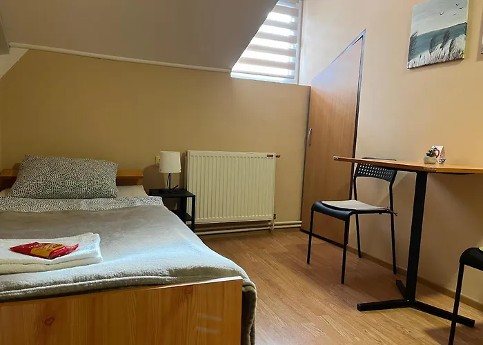 Δωμάτια σε οικογενειακή κατοικία With Private Bathroom & Free Parking 