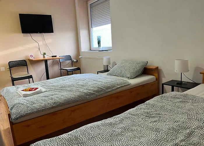 Δωμάτια σε οικογενειακή κατοικία With Private Bathroom & Free Parking 