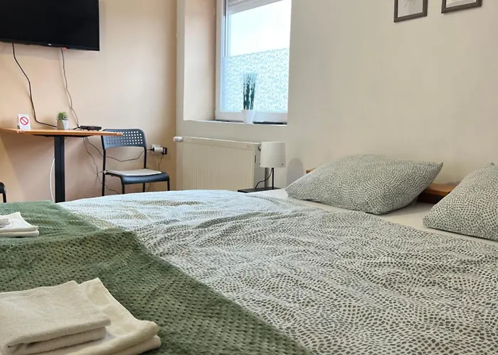 Δωμάτια σε οικογενειακή κατοικία With Private Bathroom & Free Parking 